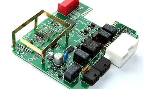 穴PCBアセンブリ サービス工場緑の赤く黄色く青く速いPcbaの契約製造業によって